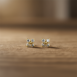 Pendientes de Mariposa Dorada con Circonita de 3mm, Corte Brillante Redondo, Engaste de Garra, Aleación, Joyería de Moda Unisex - Product Image 2