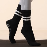 Chaussettes de yoga antidérapantes pour femmes, rayées, classiques, à motif de poignées, antidérapantes, pour la danse, le Pilates, les sports, chaussettes de sport personnalisées blanches