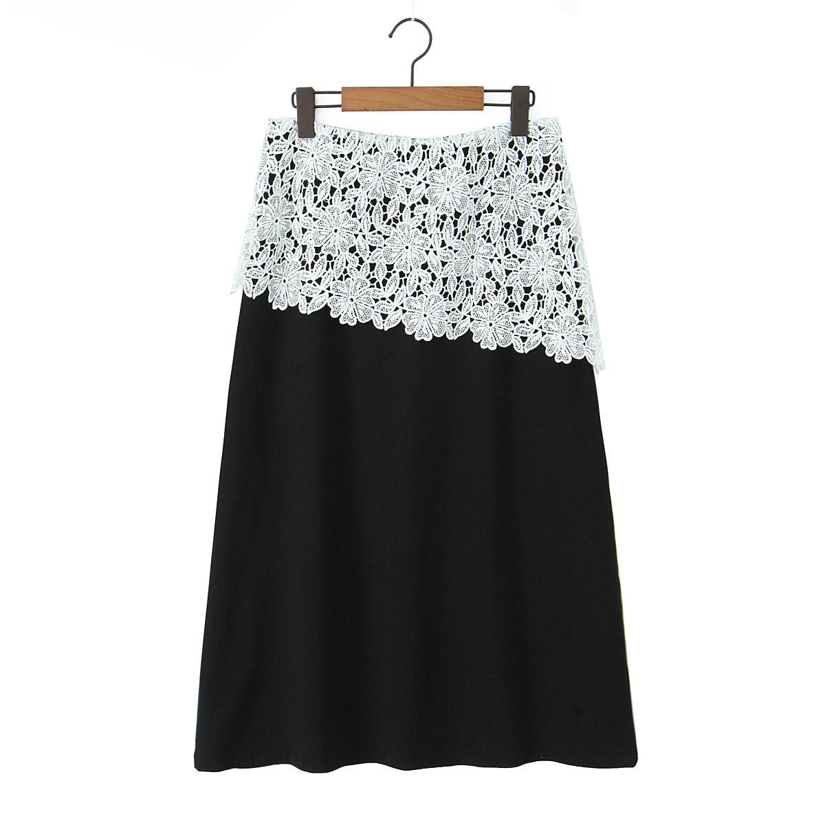 กระโปรงมิดิสีดำ