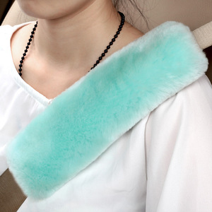 WJ Aomu-18 Universal Fit 3 Points Ceinture de sécurité de voiture Épaulière <span class=keywords><strong>Pure</strong></span> <span class=keywords><strong>Laine</strong></span> Peluche Mignon Ceinture de sécurité Couverture Fourrure - Product Image 4