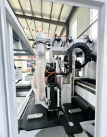 Nouvelle perceuse CNC six faces pour le travail du bois avec broche de 3,5 kW pour le perçage de panneaux de meubles