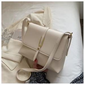 Vente en gros de sacs à main en cuir PU Sacs à poignée supérieure de grande capacité Sac pour femme Produit - Product Image 5