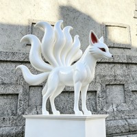 Sculpture de renard à neuf queues en résine de fibre de verre, finition brillante de qualité supérieure, pour parc d'attractions, aménagement extérieur et scène événementielle