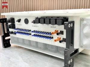 Nuevo Inversor Solar Comercial, <span class=keywords><strong>Precio</strong></span> de Inversor Híbrido Trifásico <span class=keywords><strong>Solis</strong></span> de 100kw 125kw, Inversores de Almacenamiento de Batería de Alta Eficiencia - Product Image 4