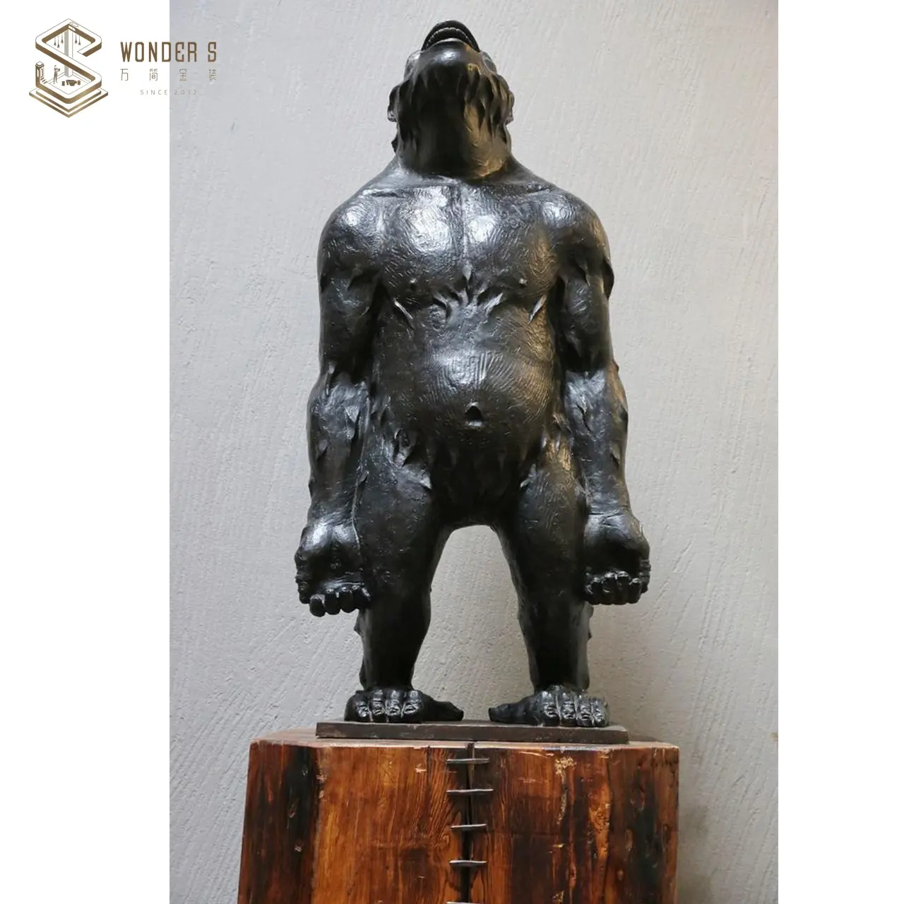 Литейная известная художественная репродукция, металлическая бронзовая скульптура gorilla в натуральную величину