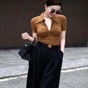 Blusa A181 para Mujer, Cuello en V, Manga Corta, Fruncido Delantero, Corte Ajustado, Estilo Casual Elegante, Poliéster/Algodón, Verano - Product Image 1