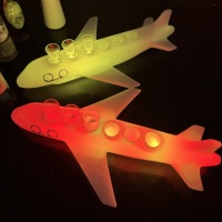 Présentoir LED LiqVis personnalisé avec logo, rechargeable, 7 couleurs, en plastique écologique, en forme d'avion, pour 6 verres, idéal pour bars et boîtes de nuit