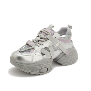 Chaussures de sport en maille pour femmes, chaussures de sport à semelles épaisses, à la mode, respirantes, nouveau style, chaussures de créateur pour femmes - Product Image 5