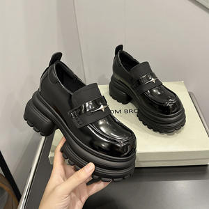 Chaussures de bottines <span class=keywords><strong>Mary</strong></span> Jane à plateforme haute et bout carré, bottines à enfiler de style britannique, bottes classiques à plateforme haute avec peluche chaude - Product Image 3
