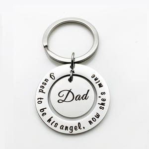 Yo solía ser su ángel para el Día del Padre. Llavero de acero inoxidable para regalo de mamá y padre - Product Image 4