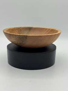 Bol en bois naturel décoratif, artisanal, de qualité supérieure, durable, biologique, parfait pour servir des fruits, des salades, des collations - Product Image 2