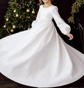 Le pieghe delle maniche della lanterna delle bambine vestono il <span class=keywords><strong>vestito</strong></span> da principessa delle ragazze con perle e fiocco rifinito - Product Image 3