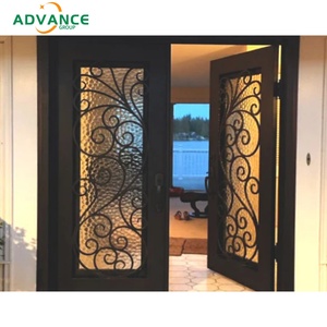 Puerta de puerta de hierro forjado ornamental de estilo europeo elegante con acabado recubierto de polvo adecuado para castillos y propiedades históricas - Product Image 4