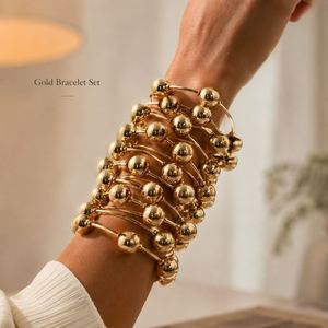 Nouvelle Arrivée Mode Vente en Gros Économique Bracelets Unisexe Élastiques Vintage en Alliage d'Or 18 carats avec Boules Punk Massives pour Anniversaire US - Product Image 1