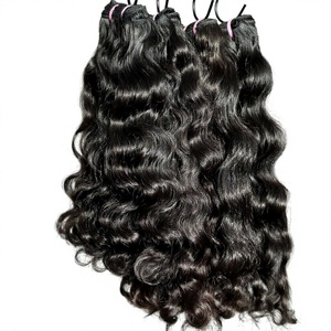 Meilleures ventes : Topper à clipser en cheveux indiens Remy avec base en soie, texture Kinky Straight et Loose Deep Wave, densité 110%, raie au milieu/à gauche - Product Image 1