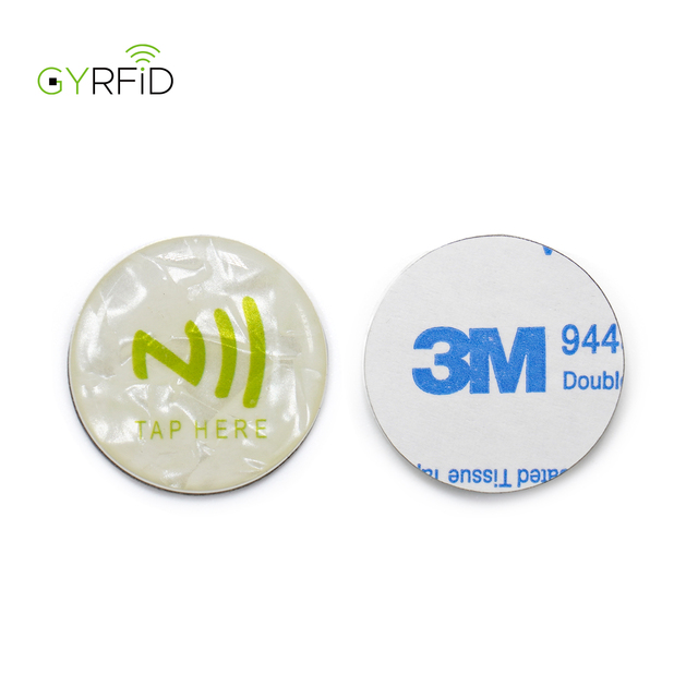 In Stock Ready to Ship 25mm NFC Tags Sticker Smart Label Social Media NFC Epoxy Tags Phone Business NFC Sticker