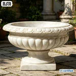 Urne en marbre baroque de style romain personnalisable, mini-jardinière en pierre motif œuf et flèche pour cours de villas BSAMSF-00025 Fabriquée en N - Product Image 1
