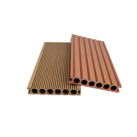 Plancher de terrasse extérieur en bois creux Wpc revêtement de sol extérieur en bois composite revêtement de sol de terrasse extérieur imperméable