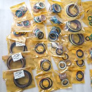 Комплект уплотнений гидравлического цилиндра AH149814 AH149845 AH210484 AH212092 AH149815 AH212585 AH149813 AH212091 AH148823 AH212088 AH212097 - Product Image 1