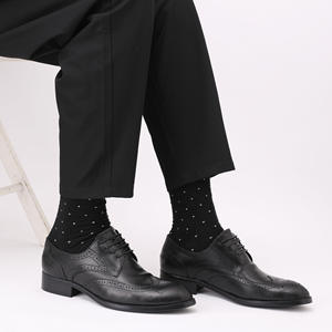 <span class=keywords><strong>Calze</strong></span> da Uomo di Alta Qualità <span class=keywords><strong>Taglie</strong></span> <span class=keywords><strong>Forti</strong></span> a Tubo Lungo in Cotone Antiodore per Lavoro - Product Image 3