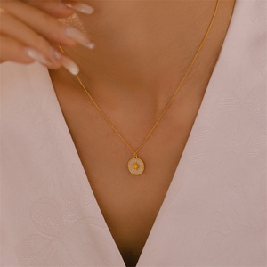 Vintage Dainty Women Necklace Gold Plated Stainless Steel Round <b>Shell</b> Pendant <b>Choker</b> Necklace - Product Image 3
