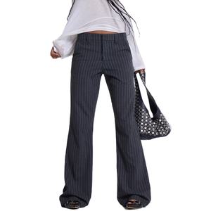 Pantalones de traje de mujer de moda al por mayor, de tiro bajo, holgados, estilo relajado, gris con rayas finas, corte bootcut apilado - Product Image 5