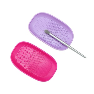 Nuevo limpiador de brochas de silicona, gel limpiador de brochas de maquillaje, tapete de limpieza para brochas de base, almohadilla limpiadora de brochas de maquillaje. - Product Image 1