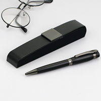 Étui à stylo magnétique en cuir de luxe avec logo personnalisé pour l'école et les cadeaux promotionnels