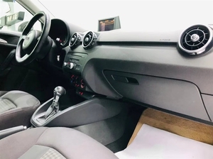 Vendita all'Ingrosso di Auto Usate da Boutique di Moda 2015-2024 <span class=keywords><strong>A1</strong></span> 30 TFSI <span class=keywords><strong>Sportback</strong></span> Guida a Sinistra Motore Sedili in Tessuto - Product Image 3