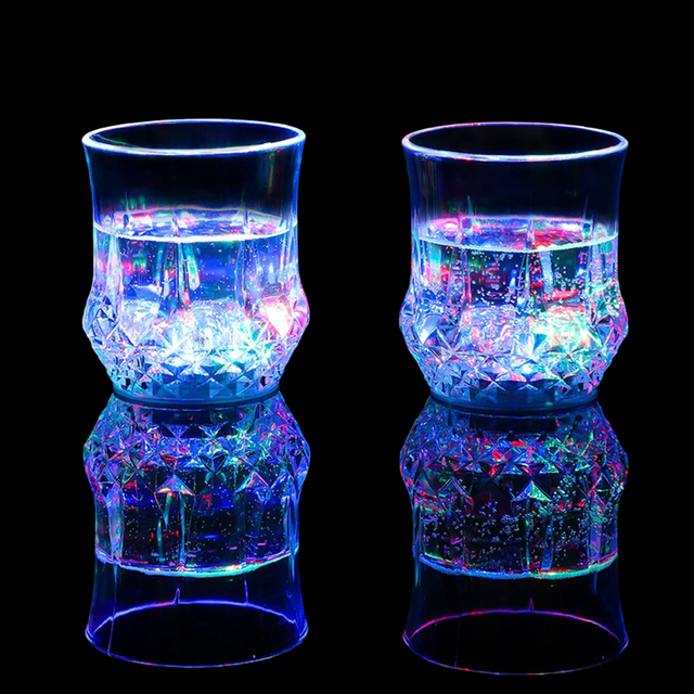 7oz LED Crystal Faceted Glass Flashing RGB Multi Color Light up Tumbler Cups for Wedding Party Night Bar Clubbing Birthday Event