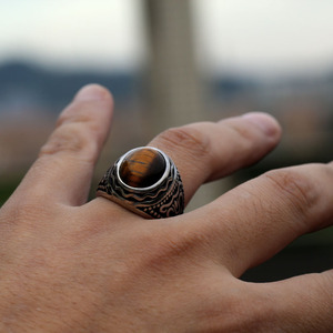 Bague en acier inoxydable SS8-742R Steel Soldier Norse Talisman Rune Tiger Eye Turquoise Stone pour <span class=keywords><strong>homme</strong></span>, <span class=keywords><strong>bijoux</strong></span> de <span class=keywords><strong>mode</strong></span> de haute qualité - Product Image 4