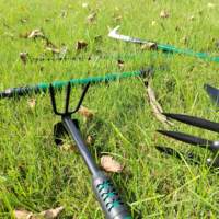 Rastrello per Foglie Piccole e Pala Stretta per Giardinaggio con Manico Telescopico Regolabile, Ottima Qualità, Buon Prezzo, Attrezzi Manuali da Giardino