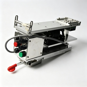 Alimentador vibratorio industrial genuino de 24 V con 3 tubos tipo palo FX-3 para piezas de recogida y colocación en montadora JUKI KE-2050 - Product Image 1