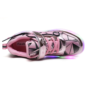 Ehauuo Unisex LED luce-Up USB carica <span class=keywords><strong>pattini</strong></span> a rotelle <span class=keywords><strong>scarpe</strong></span> <span class=keywords><strong>da</strong></span> <span class=keywords><strong>ginnastica</strong></span> sportive per bambini <span class=keywords><strong>con</strong></span> lampeggiante - Product Image 4