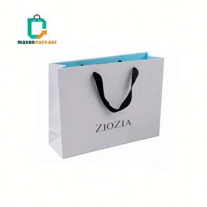 Fabricante de China, cartón blanco, empresa personalizada, marca impresa, embalaje de compras, bolsas de papel de gran oferta usadas con asas - Product Image 1