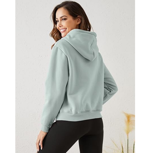 Sweat à capuche en sherpa chaud |   Pull en polaire épais avec doublure en peluche, poche kangourou et capuche réglable |   Fournisseur OEM/ODM de logos personnalisés - Product Image 2