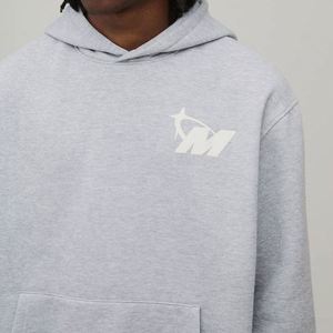 Ensemble de survêtement deux pièces pour homme, gris chiné, avec mini logo, sweat à capuche et pantalon de survêtement, personnalisable, couleur unie - Product Image 3