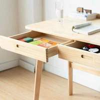 Bureau en bois moderne, minimaliste, écologique et durable, petit bureau de travail avec rangement pour le bureau à domicile et la chambre