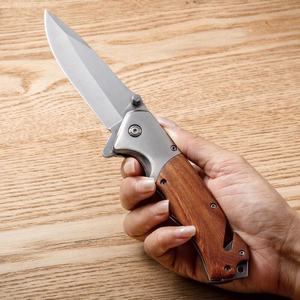 高硬度 スチールブレード アウトドア 多目的 木製ハンドル タクティカル サバイバル ポケットナイフ OEM カスタマイズ可能 - Product Image 1