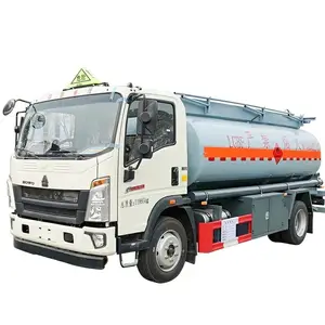 Sinotruk HOWO clw 4x2 4*4 3000 liters 4000l fuel tank truck mini oil tanker truck for sale