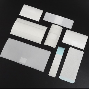 Pansement médical pour perfusion, tissu non tissé, ruban médical respirant pour la fixation des perfusions intraveineuses. - Product Image 1