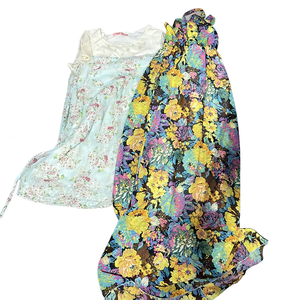 <span class=keywords><strong>Ropa</strong></span> al por mayor de segunda mano <span class=keywords><strong>Ropa</strong></span> de verano para mujer <span class=keywords><strong>Ropa</strong></span> usada de alta calidad Vestido Largo de seda para mujer en fardos - Product Image 5