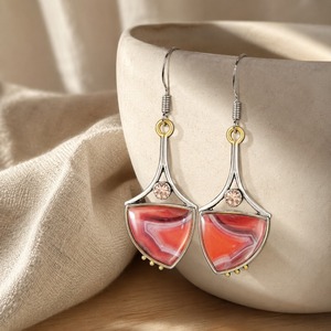 Orecchini pendenti con motivo bohémien vintage, accessori da donna per feste e matrimoni - Product Image 3