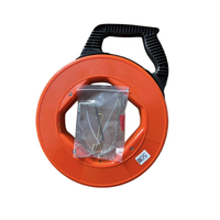 Tire-fil 3 brins tressé 30m PET/Nylon/Fibre de verre/Acier sur bobine, modèle MKS 3PY4530, boîtier plastique rouge, bleu, vert