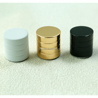 Capuchon magnétique en aluminium de haute qualité pour flacon de parfum, couvercle métallique avec fermeture magnétique
