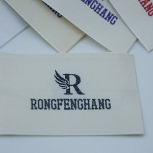 Fabrikpreis Maßgeschneiderte Logo-Gewebetiketten Damast-Satin Marken-Etiketten für Kleidung und Taschen Rechteckiges Muster Gewebetikett - Product Image 6