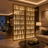 Paravent Modulaire Personnalisable en Verre Cristal, Cloison Rotative avec Colonne en Acier Inoxydable et LED pour Hall d'Hôtel et Villa