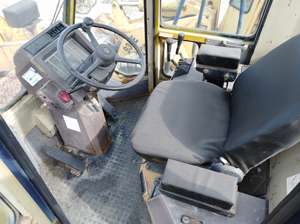 รถตักล้อยาง Komattsu ของแท้มือสอง WA600-1 - Product Image 6