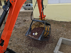 MONDE <span class=keywords><strong>Godet</strong></span> de criblage <span class=keywords><strong>rotatif</strong></span> à 360 degrés <span class=keywords><strong>Mini</strong></span> <span class=keywords><strong>godet</strong></span> de criblage <span class=keywords><strong>rotatif</strong></span> pour <span class=keywords><strong>mini</strong></span>-excavatrices - Product Image 6