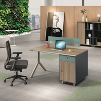 Meubles de bureau en gros pour espaces ouverts : Table de travail modulaire 2/4 places avec panneau de séparation à cadre métallique et tiroirs de rangement